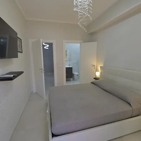 La Bella - Bed & Breakfast 3*