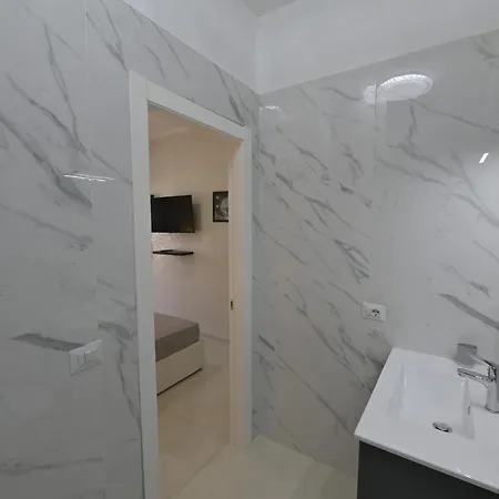 La Bella - Bed & Breakfast 3*